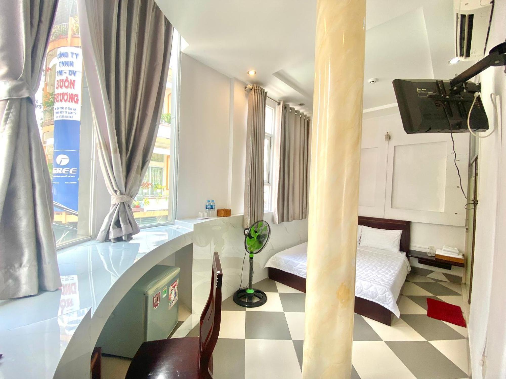 Mes Hotel - Ngay Ben Ninh Kieu Кантхо Экстерьер фото